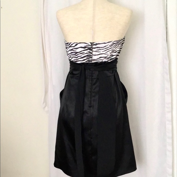 🌞3/$18🌞Sz 11 Teeze Me 80s strapless mini dress - Picture 4 of 5